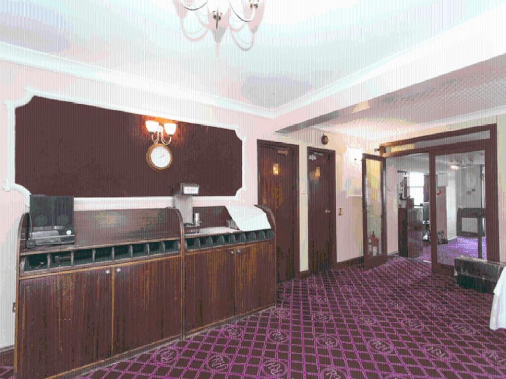 Oyo Ridgeway Hotel Chingford Bagian luar foto
