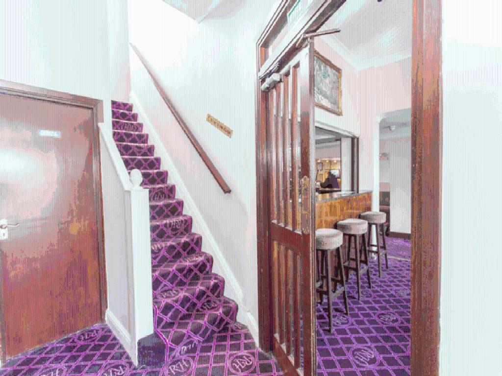 Oyo Ridgeway Hotel Chingford Bagian luar foto