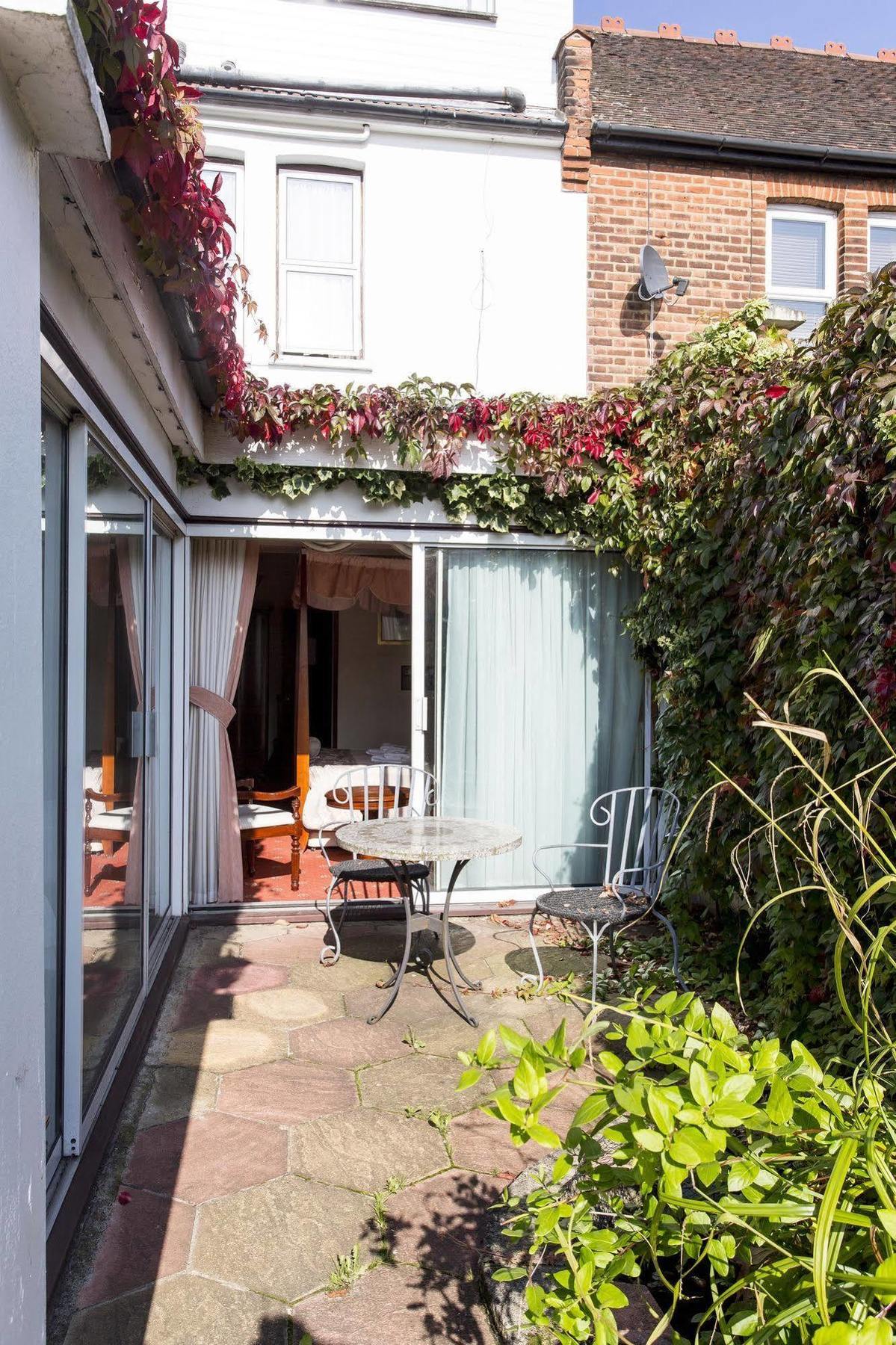 Oyo Ridgeway Hotel Chingford Bagian luar foto